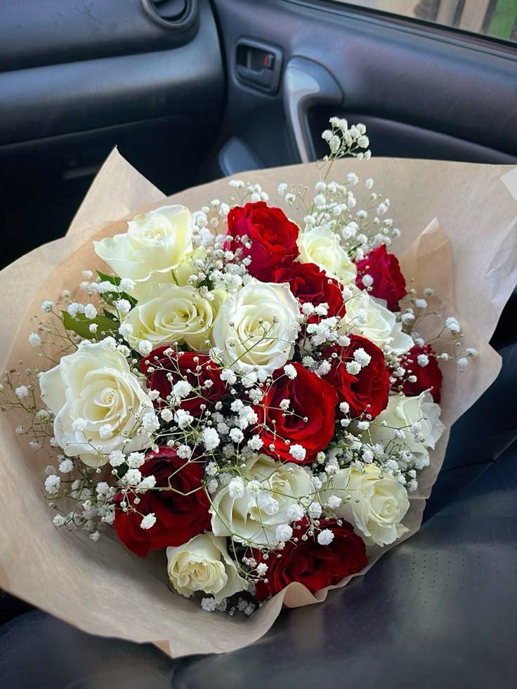 Meadow Bliss Vibrant Bouquet Fusion